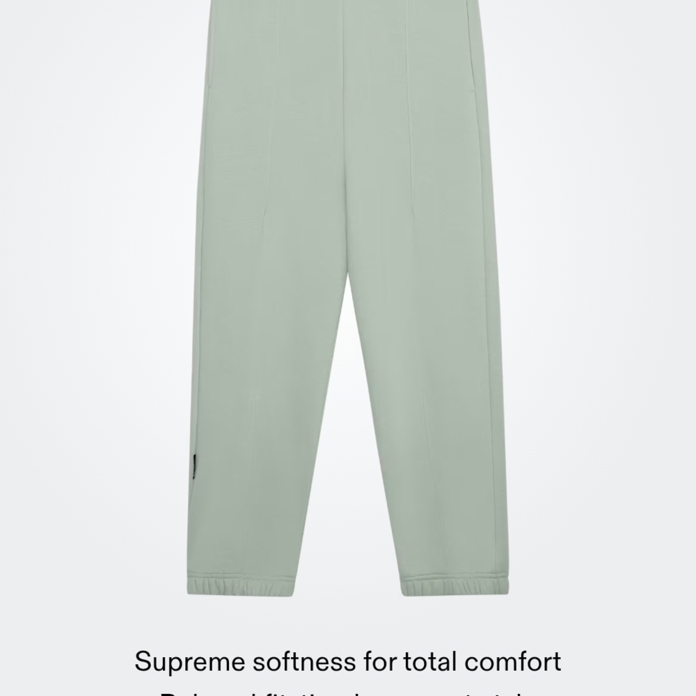 On Running Men's Club Pants, sweatpants, Joggers L - Men's Large NWT - Picture 4 of 11